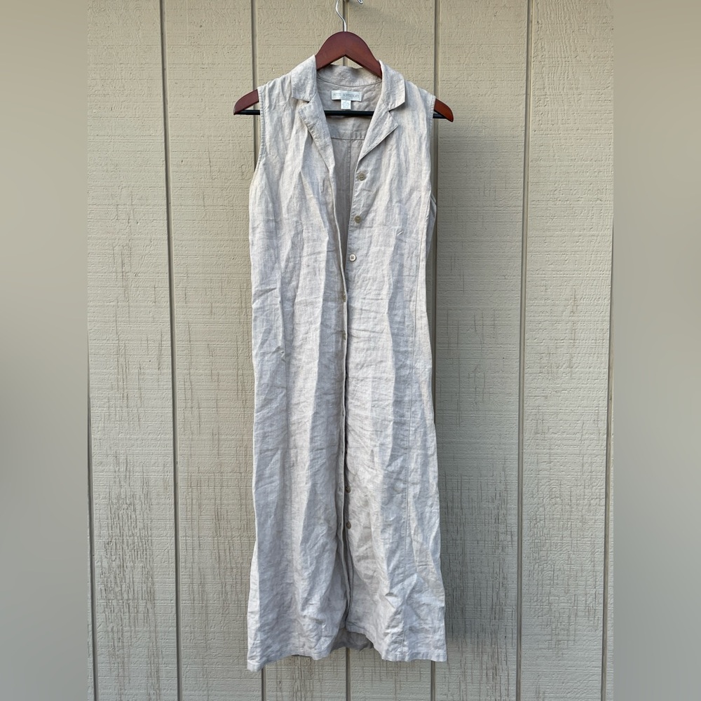 Collared linen dress. Size 6.